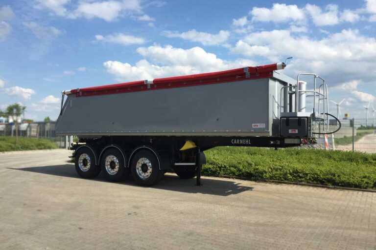 AKM mit robusten Paneelen zur Thermoisolier von Design Composite