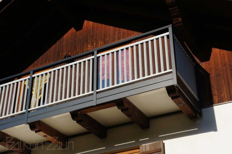 Wetterbeständiger Balkonbelag aus langlebigen Paneelen von Design Composite