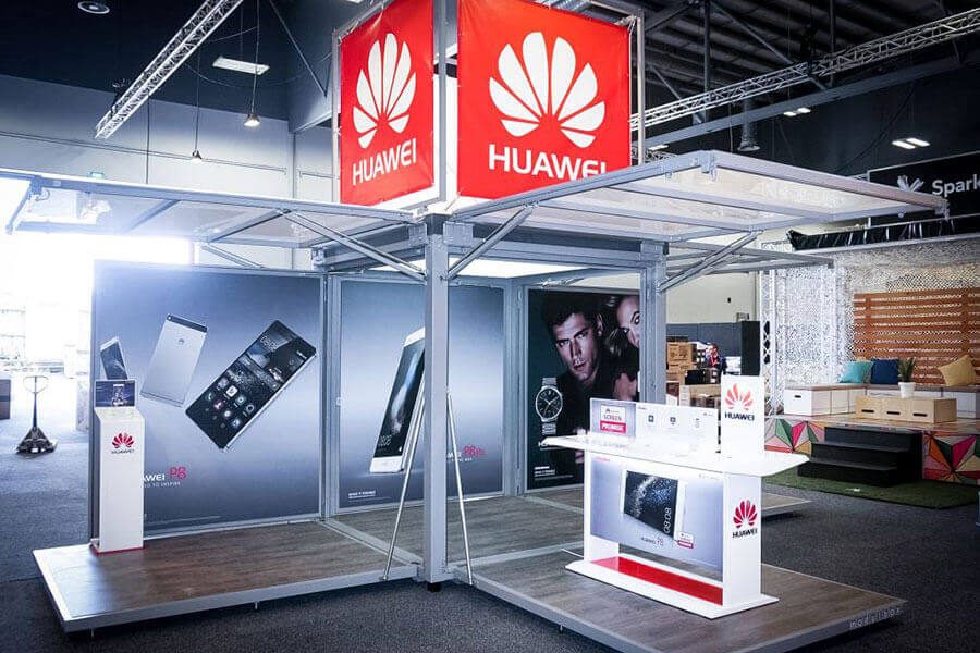 Flexible Modulbox aus Sandwichpaneelen von Design Composite für Messeauftritte, Events und Präsentationen