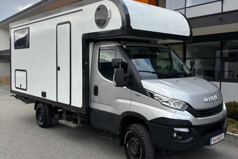 Caravan mit leichten und stabilen Paneelen von Design Composite