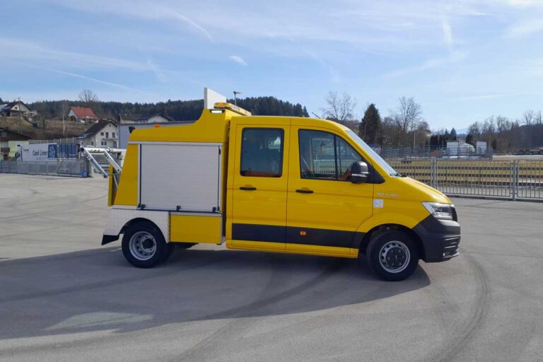 Paneellösungen für Abschleppfahrzeuge mit robusten und flexiblen Konstruktionen