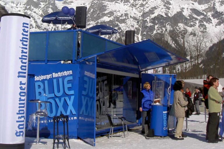 Salzburger Nachrichten Blue Boxx Container mit robusten und langlebigen Paneelen von Design Composite