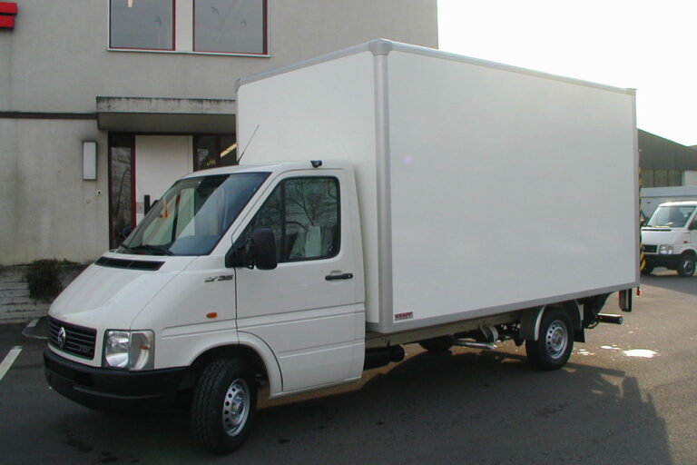 Transporter mit Leichtbau-Paneelen von Design Composite